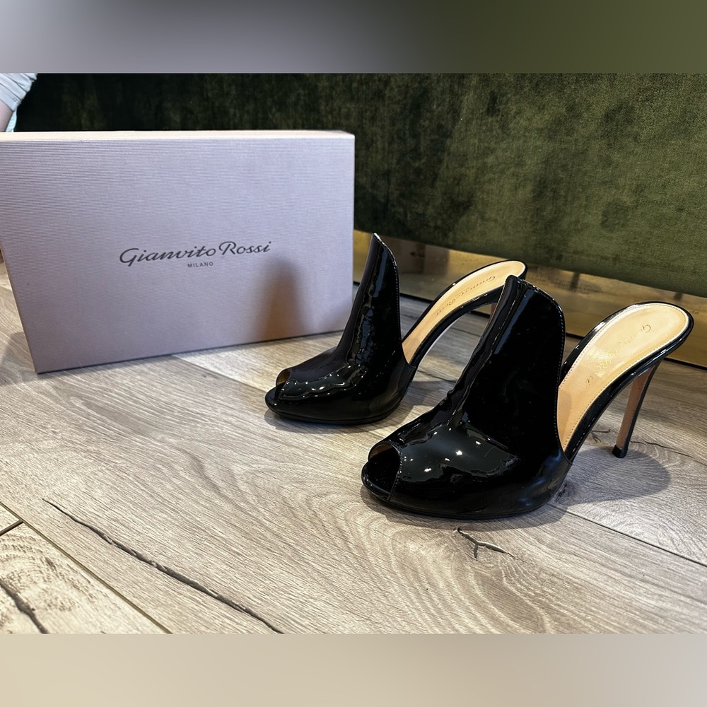 Gianvito Rossi Aramis Sandal Black Patent Leather 100mm